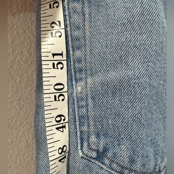 L.L. Bean Relaxed Fit Light Blue Wash Worn-In Distressed Jeans Size 44x29 - Picture 11 of 16